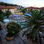Argo Aparthotel