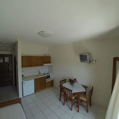 מלון דירות Argo *