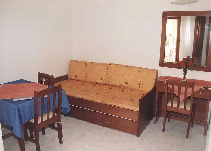 Argo Apartahotel Siviri